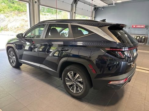 Used 2022 Hyundai Tucson Blue AWD/4WD image 16