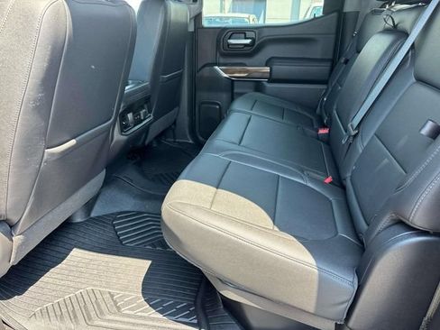 Used 2021 Chevrolet Silverado 1500 LT Trail Boss w/ Convenience Package II AWD/4WD image 11