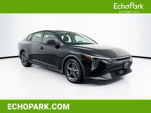 Used 2025 Kia K4 FWD image 1