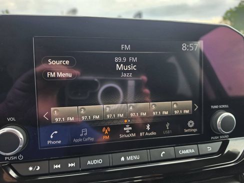 Used 2025 Nissan Pathfinder SV AWD/4WD image 14