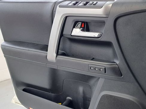 Used 2016 Toyota 4Runner Limited image 23