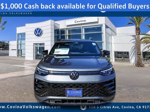 New 2026 Volkswagen Tiguan SE R-Line image 2