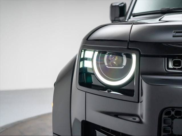 New 2026 Land Rover Defender 110 OCTA AWD/4WD image 9