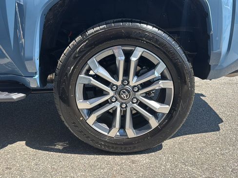 Used 2026 Toyota 4Runner Limited AWD/4WD image 50
