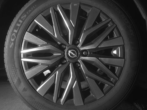 Used 2025 Nissan Altima 2.5 SV image 15