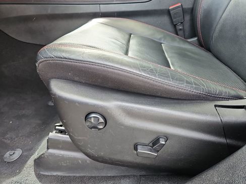 Used 2024 Dodge Durango GT image 27