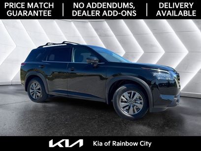 Used 2024 Nissan Pathfinder SV