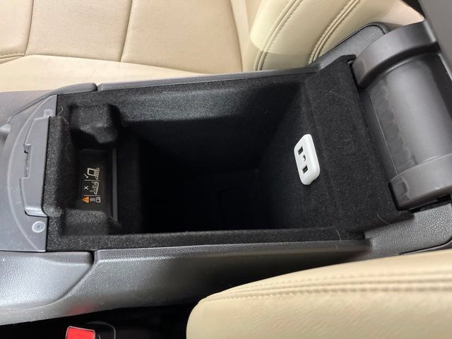 Used 2017 Cadillac XT5 Luxury FWD image 27