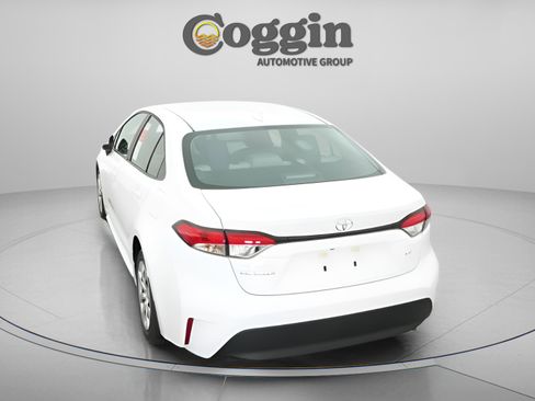 New 2026 Toyota Corolla LE FWD image 12