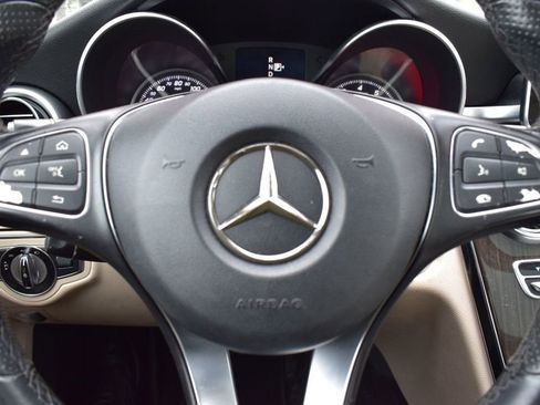 Used 2015 Mercedes-Benz C 300 Sedan image 31