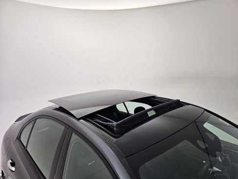 Used 2025 Mercedes-Benz C 36 AMG S image 27