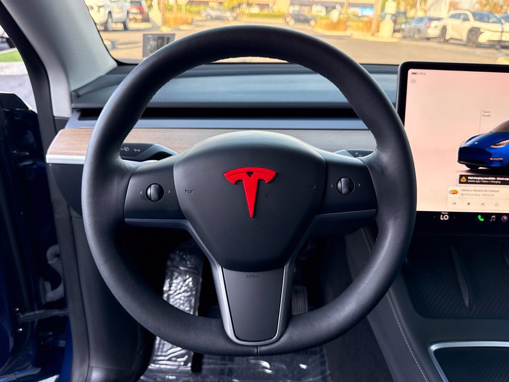 Used 2023 Tesla Model Y Long Range AWD/4WD image 23