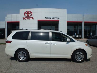 Used 2017 Toyota Sienna XLE Premium
