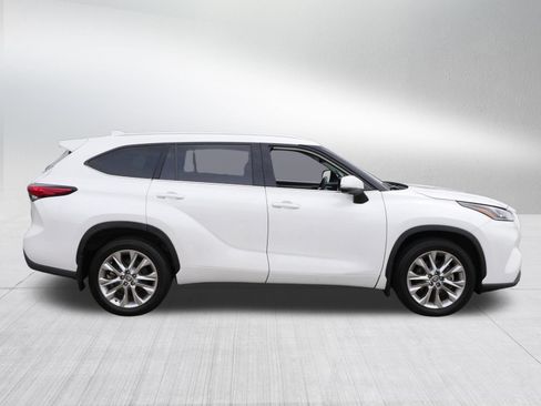 Used 2023 Toyota Highlander Limited AWD/4WD image 8