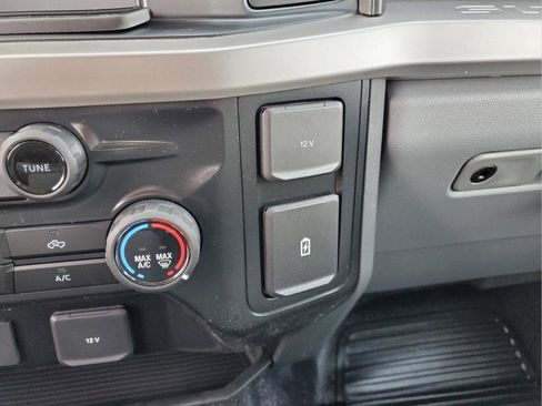 New 2025 Ford F250 XL w/ XL Chrome Package image 34