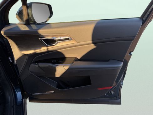 Used 2025 Kia Sportage X-Line image 42