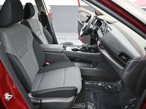Used 2023 Nissan Rogue SV FWD image 23