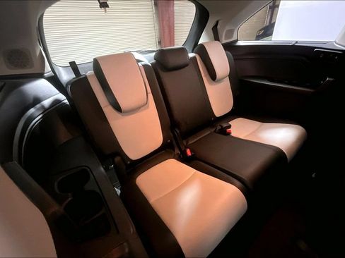 Used 2025 Honda Odyssey Elite image 23