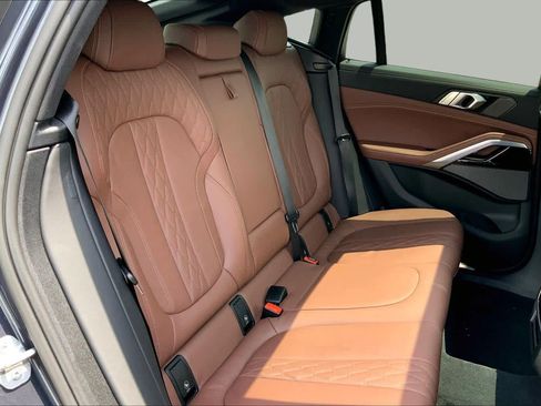 Used 2021 BMW X6 sDrive40i w/ M Sport Package RWD image 19