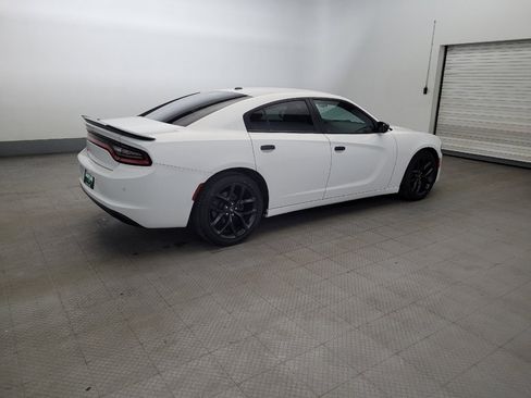 Used 2020 Dodge Charger SXT w/ Blacktop Package RWD image 10