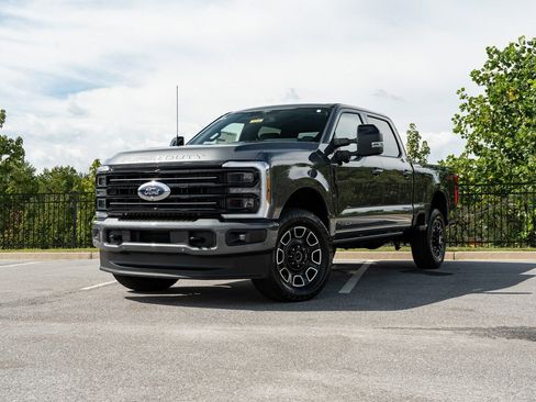 New 2026 Ford F250 Platinum w/ FX4 Off-Road Package AWD/4WD image 1