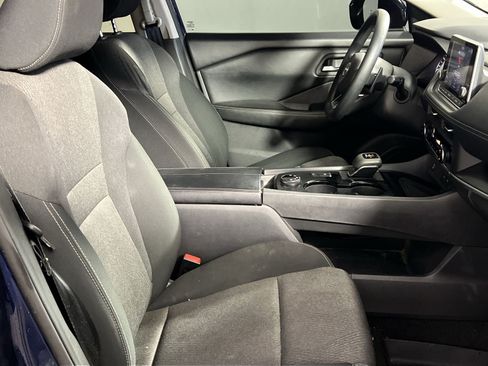 Used 2024 Nissan Rogue SV AWD/4WD image 27