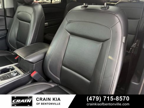 Used 2022 Ford Explorer XLT w/ Equipment Group 202A AWD/4WD image 22
