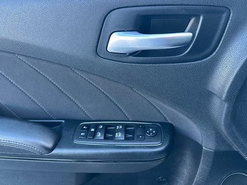 Used 2022 Dodge Charger GT w/ Blacktop Package image 12