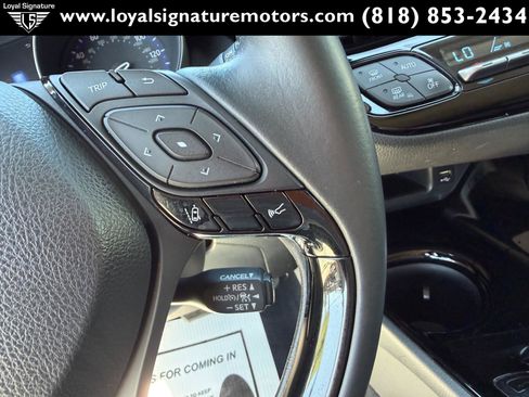 Used 2020 Toyota C-HR Limited FWD image 27