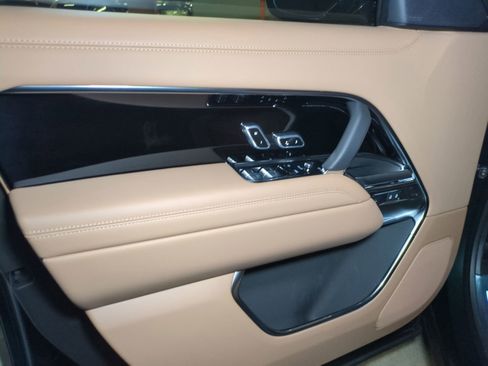 New 2026 Land Rover Range Rover SE AWD/4WD image 11