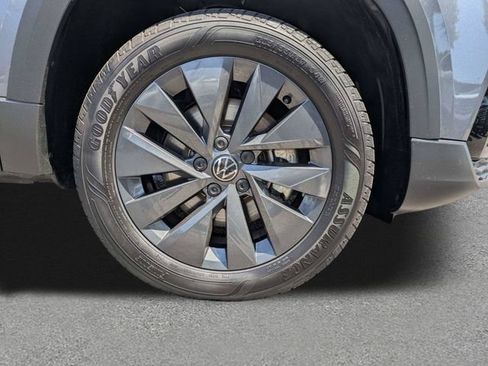 Certified 2024 Volkswagen Taos S FWD image 11