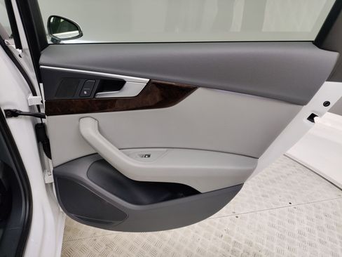 Used 2019 Audi A4 2.0T Premium image 30
