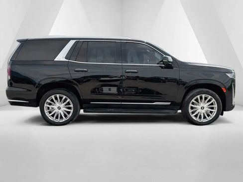 Used 2023 Cadillac Escalade Premium Luxury AWD/4WD image 8