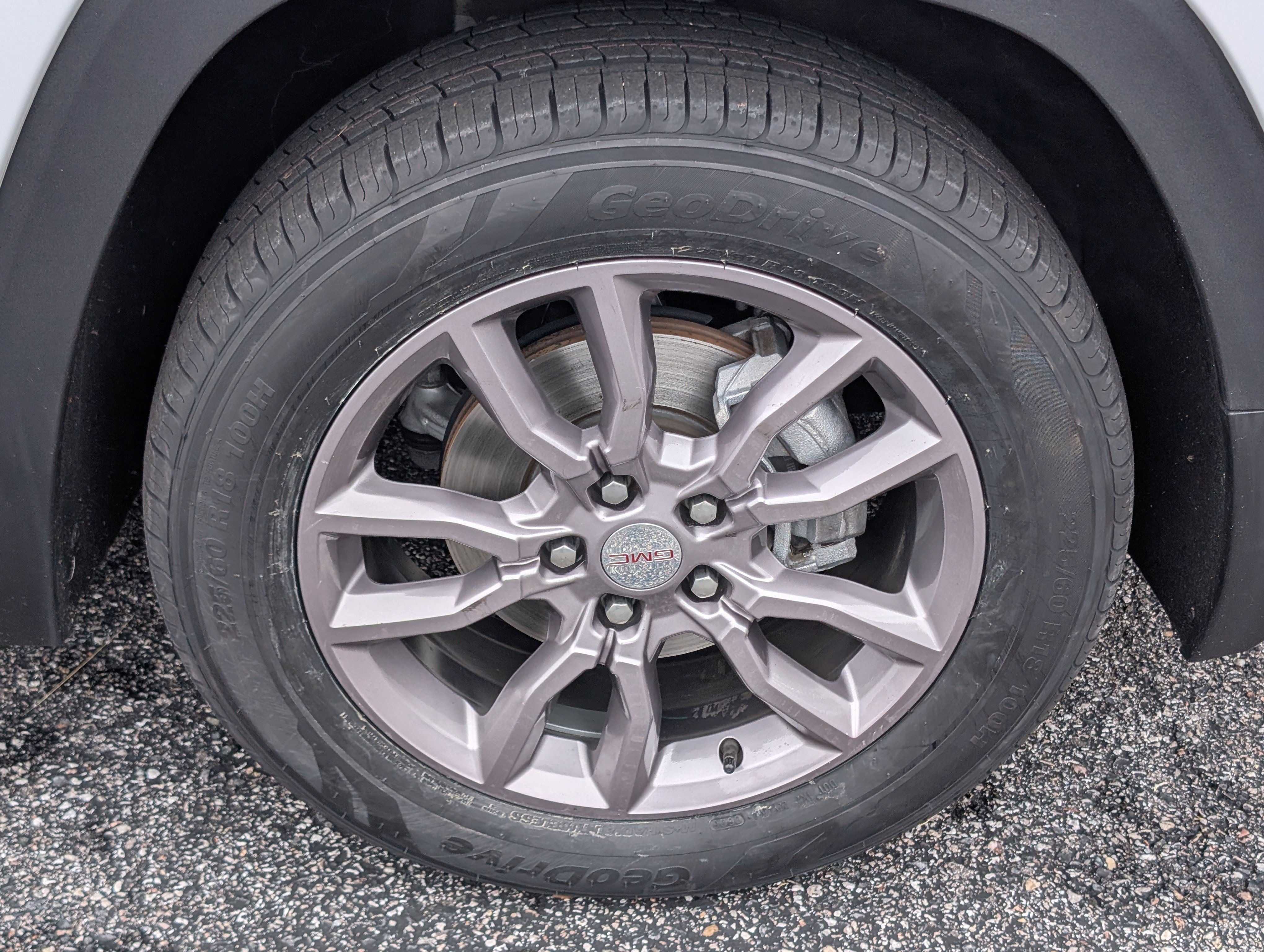 Used 2024 GMC Terrain SLT AWD/4WD image 11