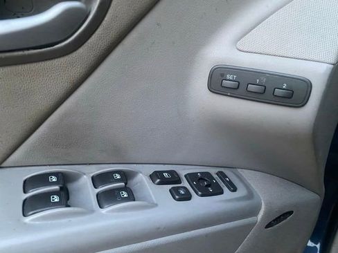 Used 2006 Hyundai Azera Limited FWD image 22