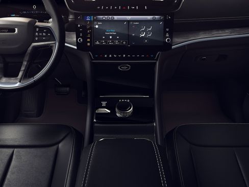New 2026 Jeep Grand Cherokee L Limited AWD/4WD image 5