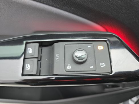 Used 2023 Volkswagen ID.4 Pro S image 28