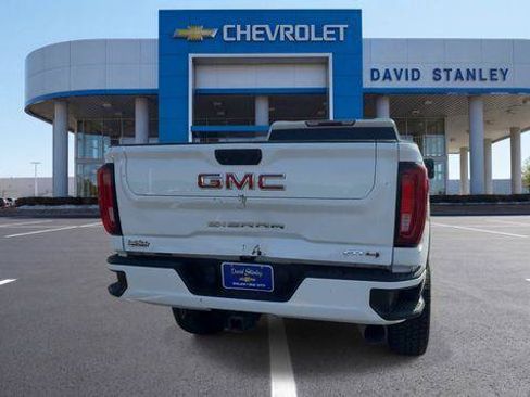 Used 2022 GMC Sierra 2500 AT4 AWD/4WD image 7