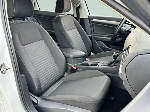 Used 2024 Volkswagen Jetta S FWD image 31