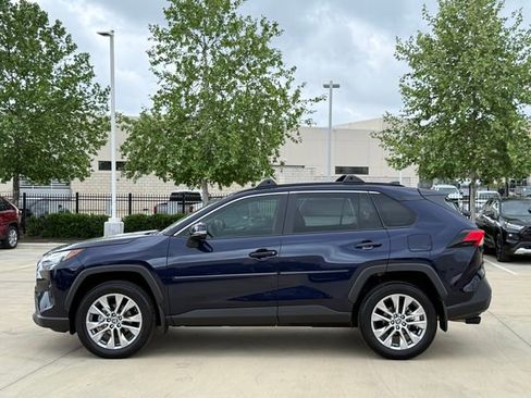 Used 2025 Toyota RAV4 XLE Premium w/ Weather Package FWD image 7
