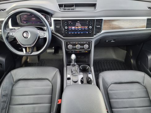 Used 2019 Volkswagen Atlas SEL Premium image 12