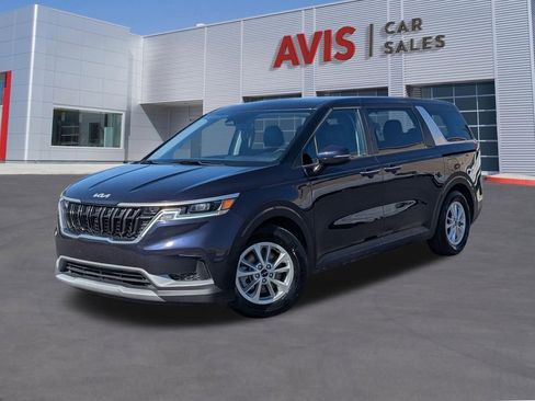 Used 2024 Kia Carnival LX image 1