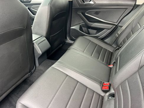 Used 2021 Volkswagen Jetta S image 4