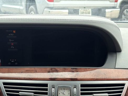 Used 2011 Mercedes-Benz S 550 image 22