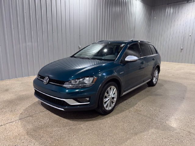 Used 2018 Volkswagen Golf Alltrack AWD/4WD image 1