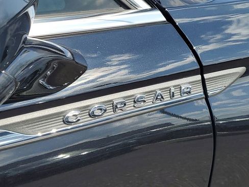 Used 2022 Lincoln Corsair AWD w/ Equipment Group 101A image 6