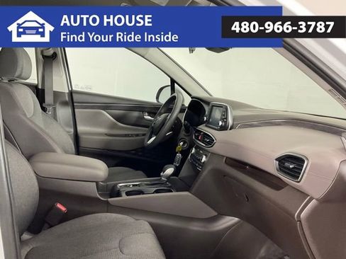 Used 2019 Hyundai Santa Fe SE image 17