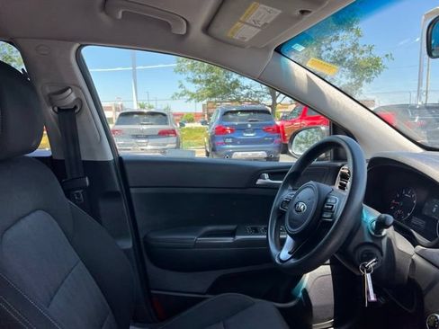 Used 2019 Kia Sportage LX AWD/4WD image 27