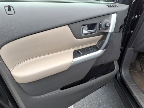 Used 2013 Ford Edge SEL FWD image 13