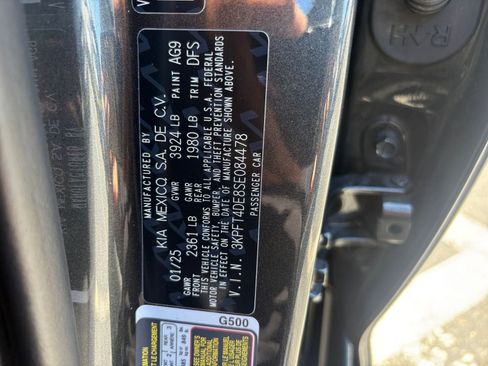 Used 2025 Kia K4 FWD image 29
